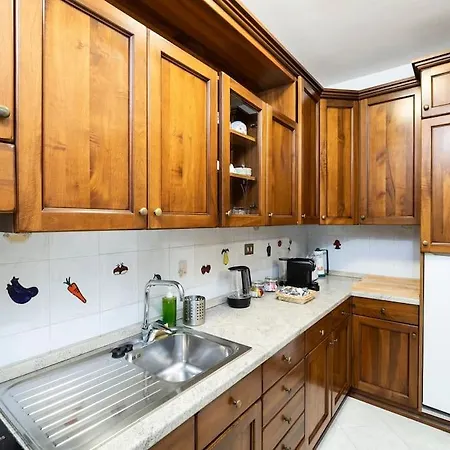 Casa Indipendente - A/c - Wi-fi Apartment Acilia